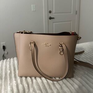 Coach bag beige color ,almost new